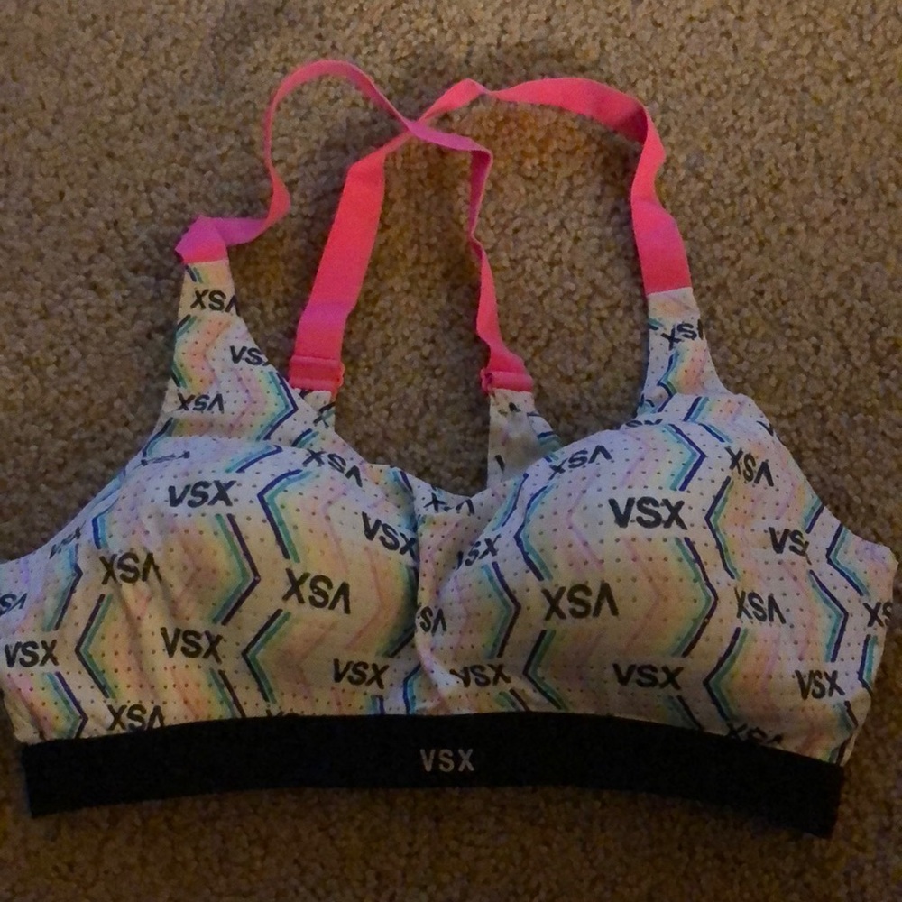Sports bra